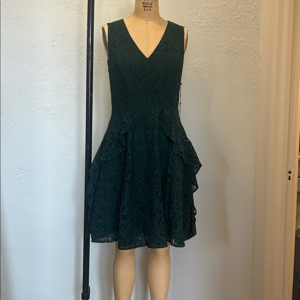 Elegant Green Lace Dress